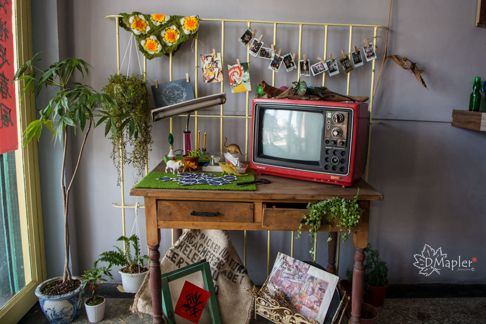 高雄鼓山-早頓小室tsa-tng room-聽黑膠音樂品嘗舊時代的憧憬