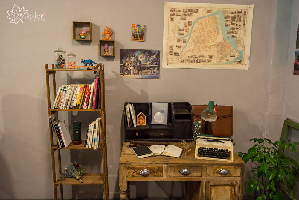 高雄鼓山-早頓小室tsa-tng room-聽黑膠音樂品嘗舊時代的憧憬