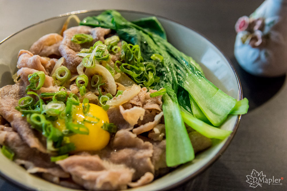 高雄鼓山-早頓小室tsa-tng room-聽黑膠音樂品嘗舊時代的憧憬