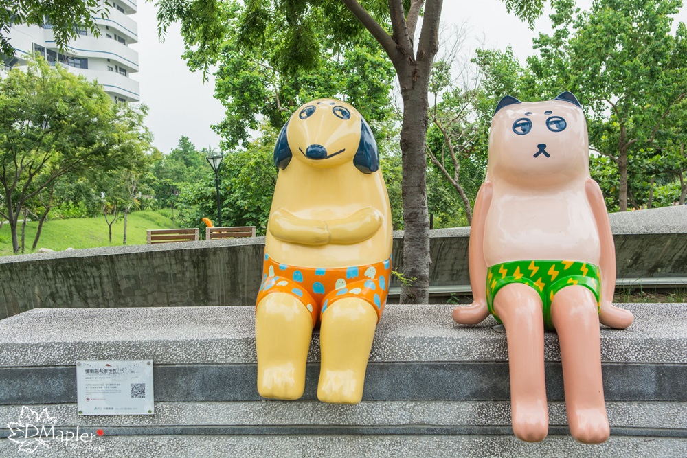 軟體園區 Dali Art 藝術廣場｜巨大藍色沉思者42號&洗窗工人