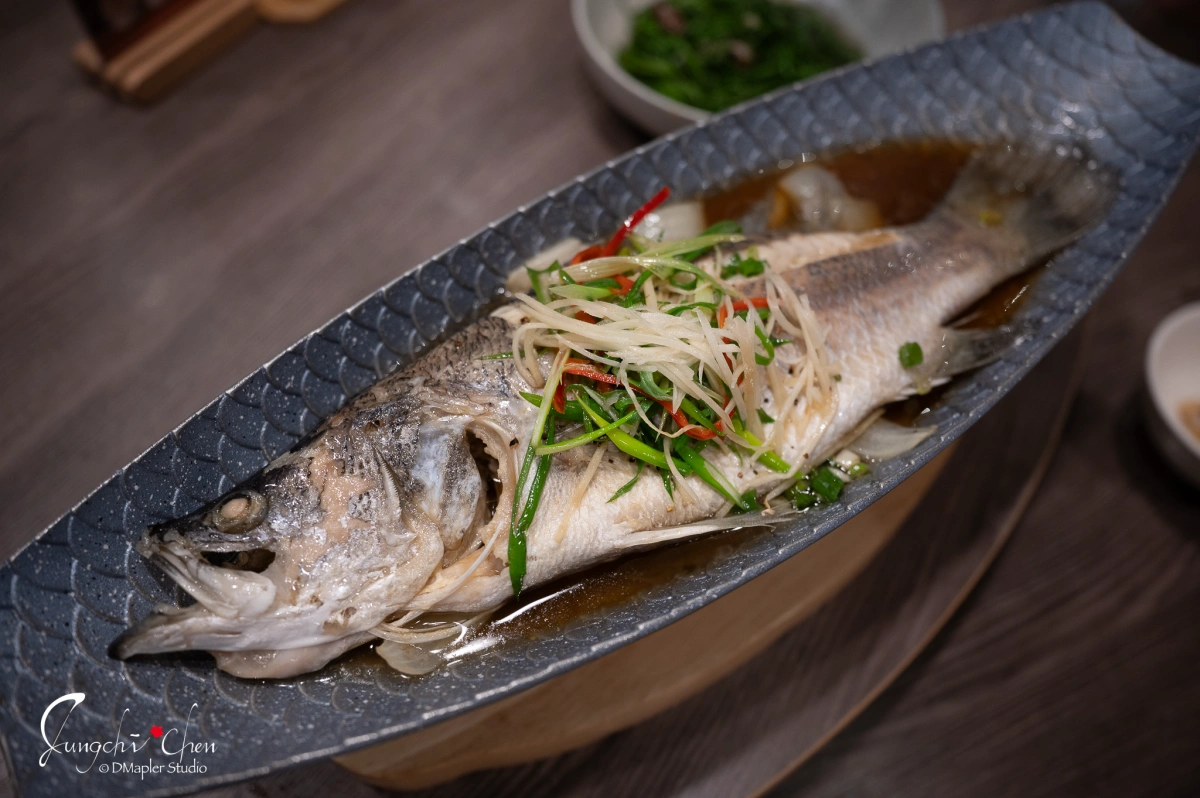 十二月 粥品 • 茶飲 • 私房菜 - 清蒸蔥油鮮魚