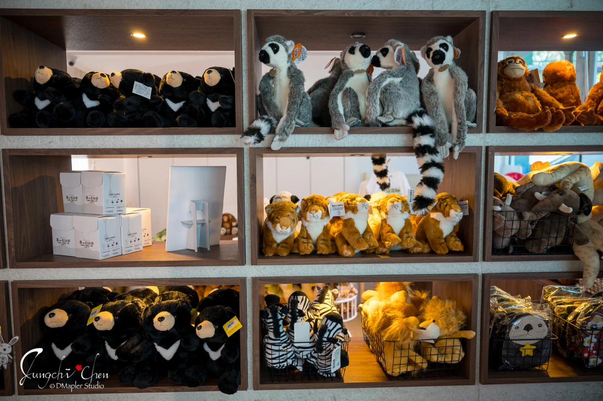 光室咖啡 Light Is Café