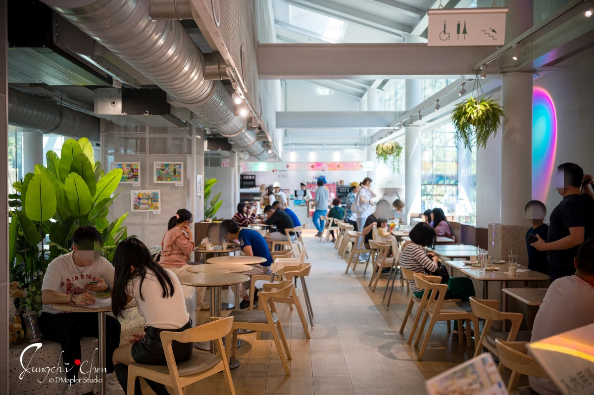 光室咖啡 Light Is Café