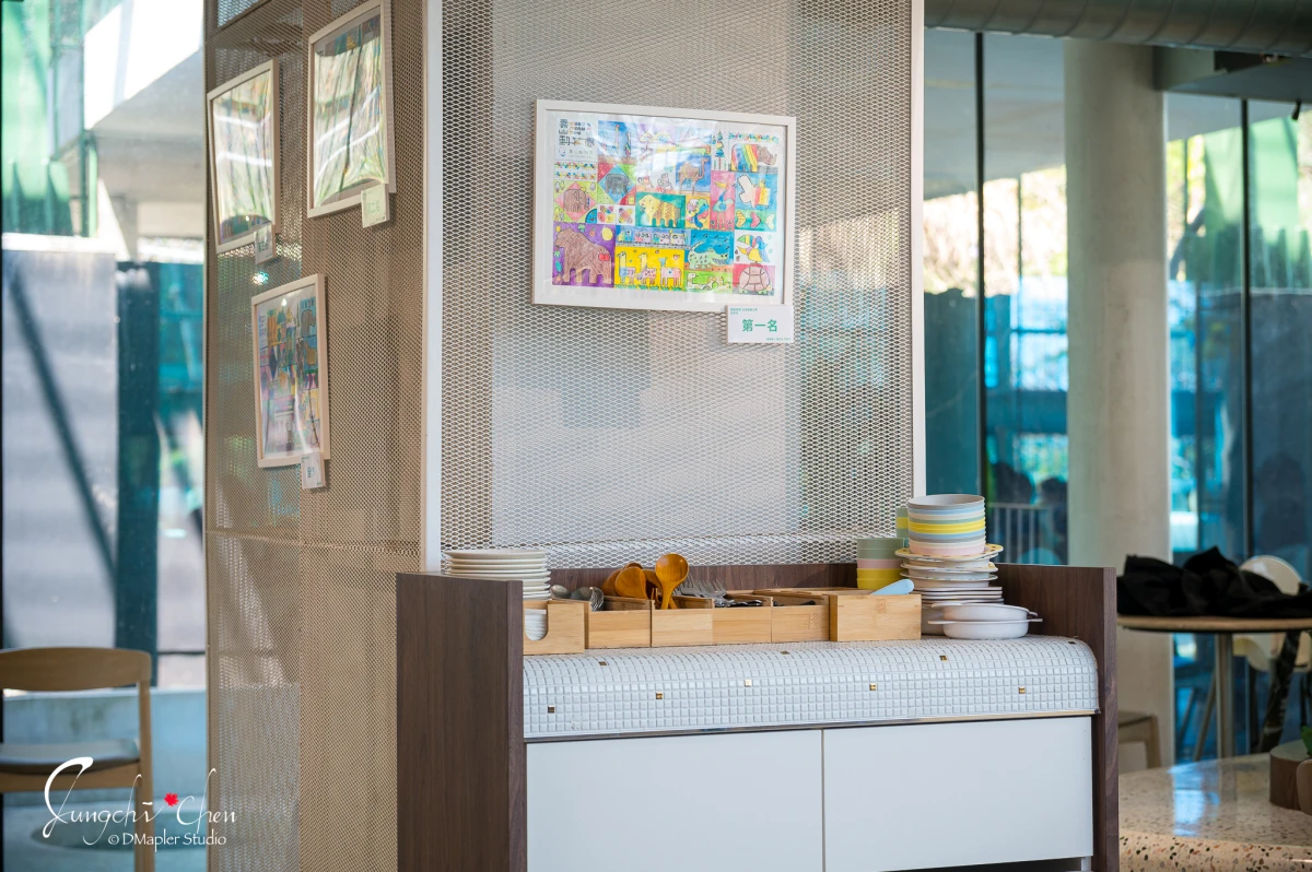 光室咖啡 Light Is Café