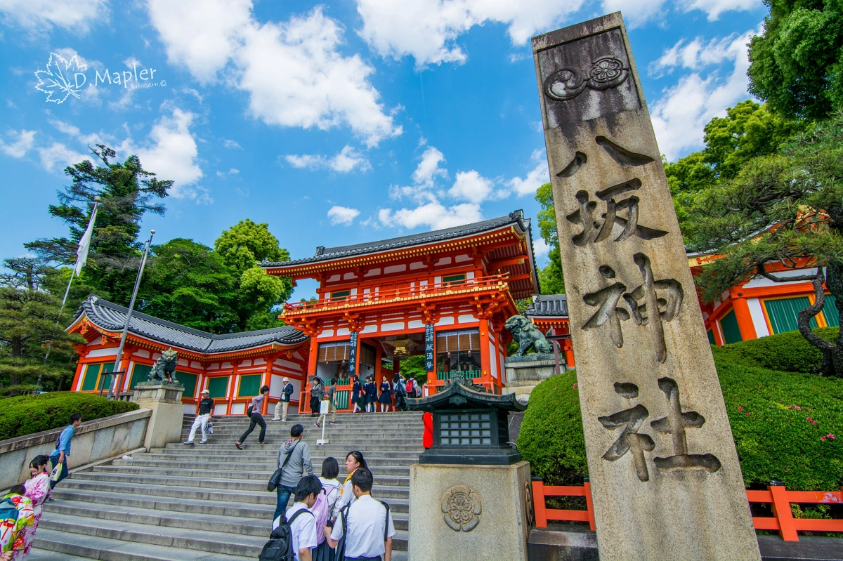 日本京都｜八坂神社、花見小路、建仁寺、鴨川、天下一品